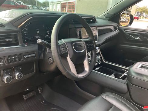 Certified 2024 GMC Yukon XL Denali image 15