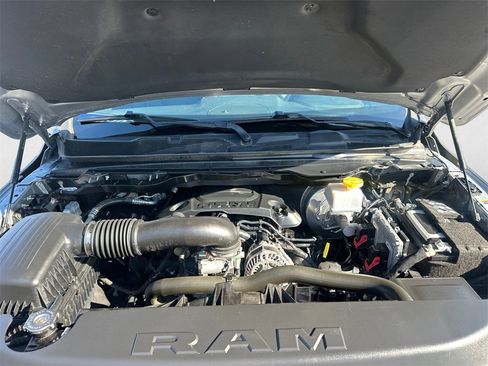 Certified 2022 RAM 1500 Laramie image 14