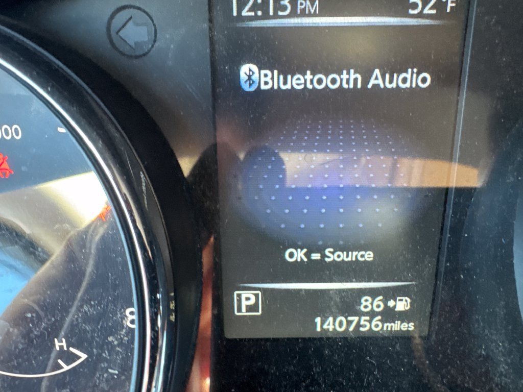 Used 2017 Nissan Rogue SV AWD/4WD image 4