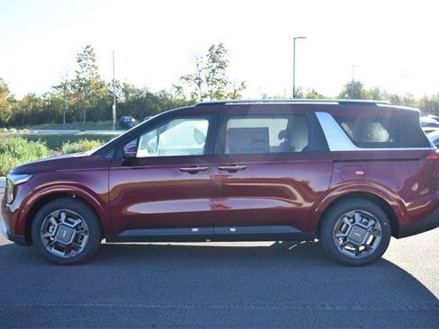 New 2026 Kia Carnival EX image 6