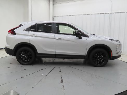 New 2026 Mitsubishi Eclipse Cross LE AWD/4WD image 2
