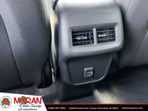 Certified 2024 Chevrolet Equinox LT FWD image 13