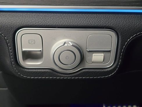 New 2026 Mercedes-Benz GLS 580 4MATIC image 26