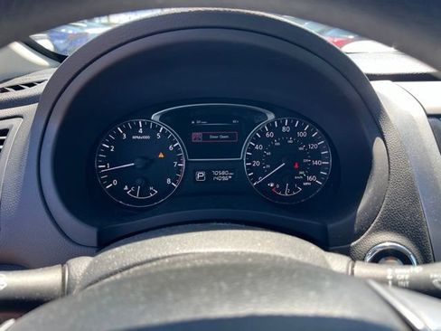 Used 2014 Nissan Altima 2.5 S w/ Display Audio Package FWD image 14