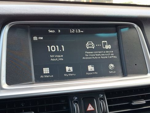 Used 2020 Kia Optima S FWD image 17