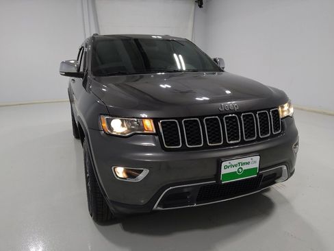 Used 2018 Jeep Grand Cherokee Limited image 14