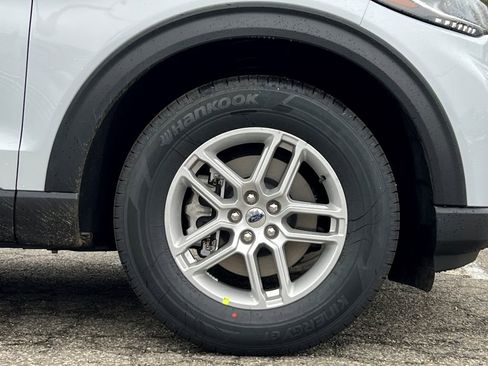 New 2026 Ford Explorer Active image 6