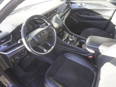 Used 2024 Jeep Grand Cherokee Trailhawk w/ Advanced Protech Group II image 18