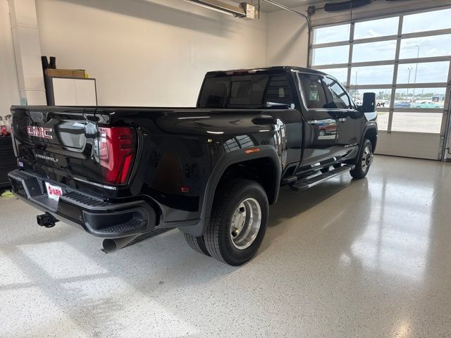 Used 2025 GMC Sierra 3500 Denali AWD/4WD image 9