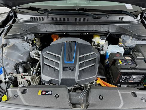 Used 2023 Hyundai Kona SE image 31