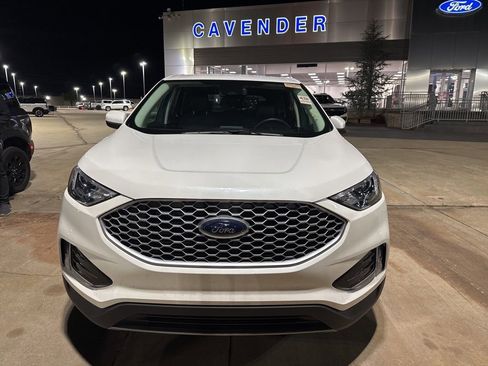 Used 2024 Ford Edge SEL w/ Convenience Package image 9