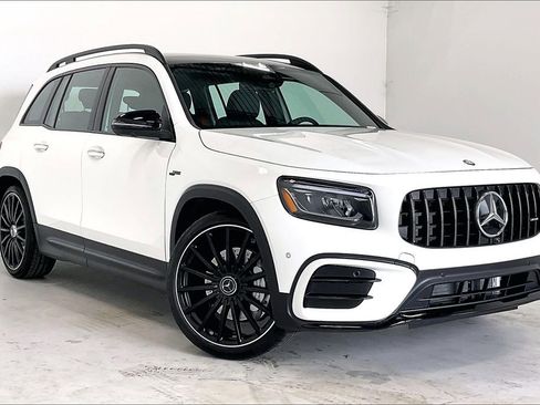 New 2026 Mercedes-Benz GLB 35 AMG 4MATIC image 1