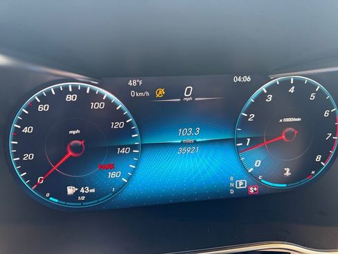 Used 2021 Mercedes-Benz GLC 300 4MATIC image 18