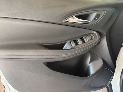 Used 2025 Buick Encore GX Preferred FWD image 18