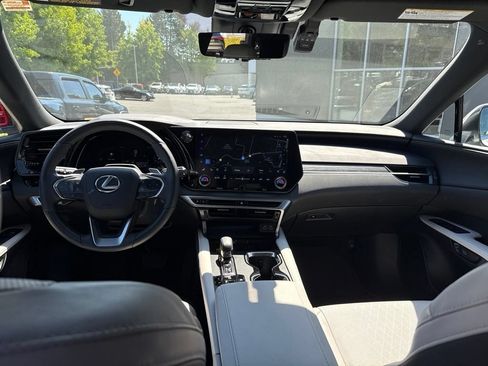 Used 2025 Lexus RX 350 w/ Convenience Package AWD/4WD image 7