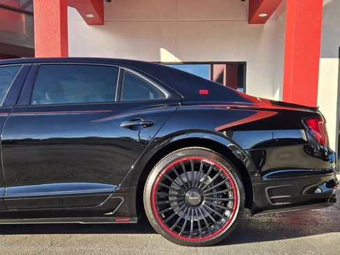 Used 2020 Bentley Flying Spur W12 image 12