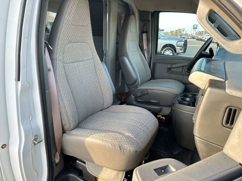 New 2025 Chevrolet Express 3500 w/ Power Convenience Package image 24