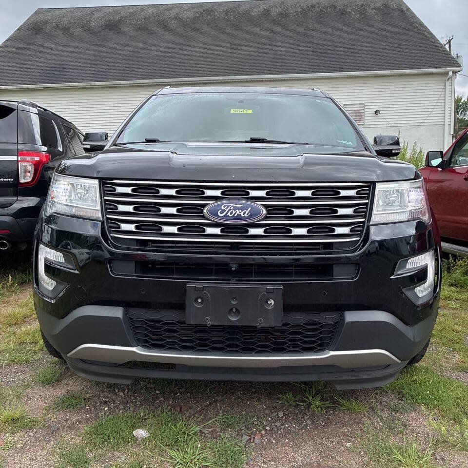 Used 2017 Ford Explorer Limited AWD/4WD image 9