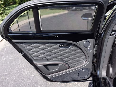 Used 2019 Bentley Mulsanne image 43