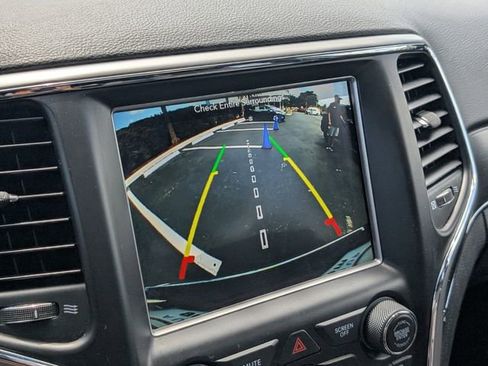 Used 2018 Jeep Grand Cherokee Limited RWD image 24