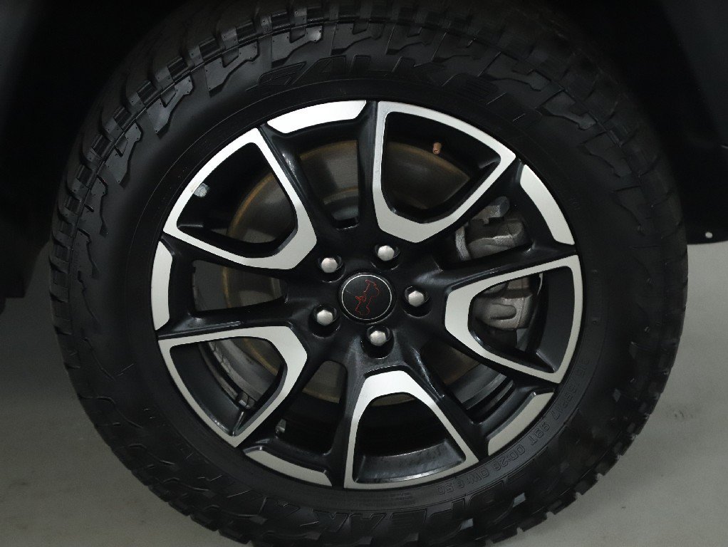 Used 2025 Jeep Compass Trailhawk AWD/4WD image 10