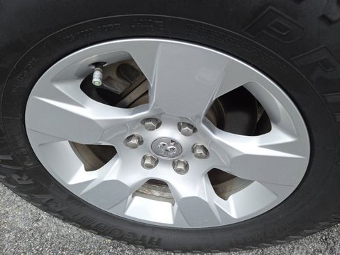 Used 2020 RAM 1500 Big Horn image 9