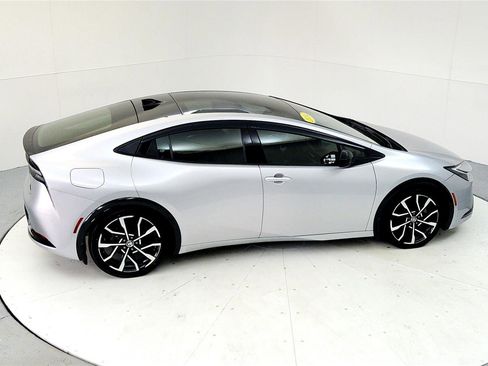 Used 2024 Toyota Prius Prime image 18