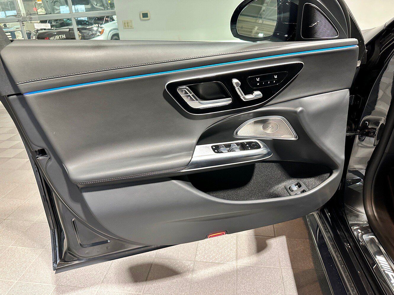 Certified 2025 Mercedes-Benz E 53 AMG e 4MATIC Sedan image 11