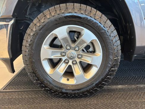 Used 2021 RAM 1500 Laramie AWD/4WD image 12
