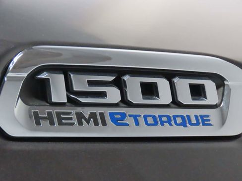 Used 2024 RAM 1500 Laramie image 18