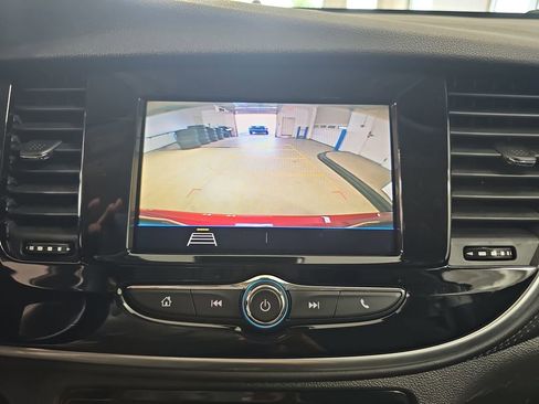 Used 2022 Buick Encore Preferred w/ Safety Package AWD/4WD image 28