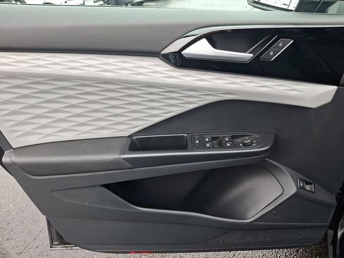 Certified 2023 Volkswagen Taos S w/ Driver Assistance Package image 12