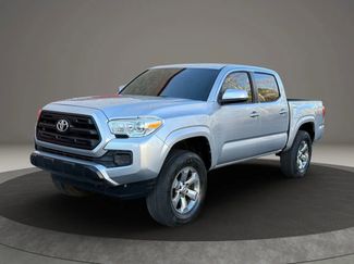 Used 2017 Toyota Tacoma SR5 video 1