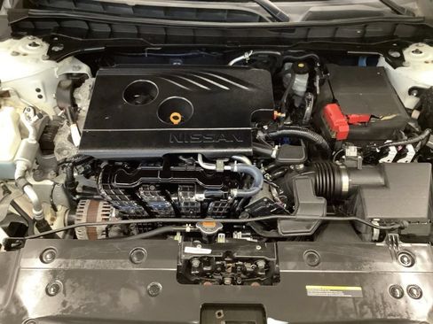 Used 2019 Nissan Altima 2.5 SV AWD/4WD image 13