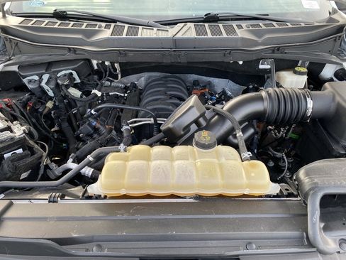 Certified 2022 Ford F150 XLT w/ Equipment Group 301A Mid image 32