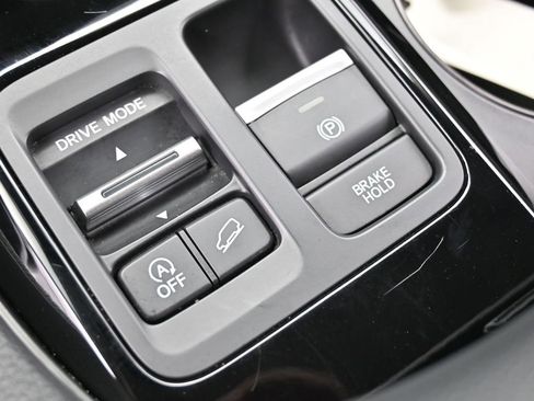 Used 2025 Honda Pilot EX-L image 29