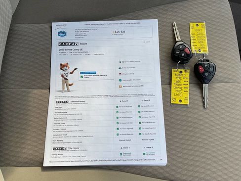 Used 2010 Toyota Camry LE image 35