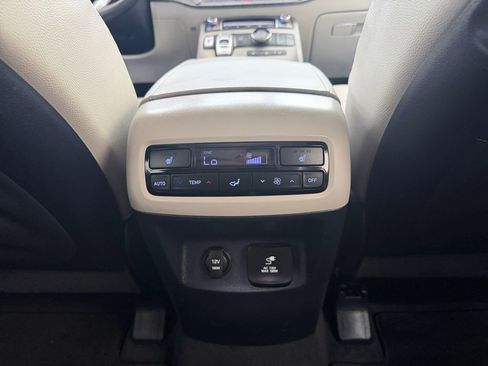 Used 2022 Hyundai Palisade SEL w/ Premium Package FWD image 31