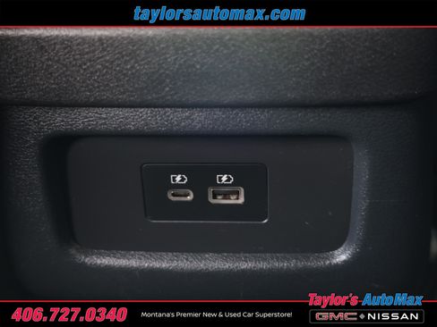 Used 2023 Nissan Pathfinder SL image 32