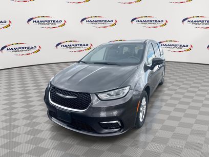 Used 2023 Chrysler Pacifica Touring-L