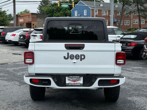Used 2021 Jeep Gladiator Sport w/ Quick Order Package 24Q 80Th AWD/4WD image 13