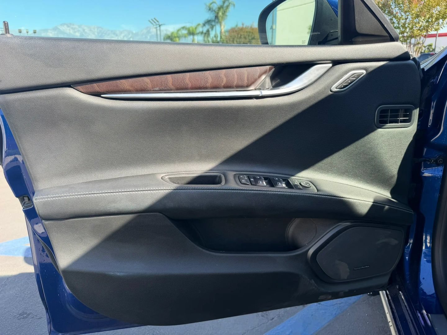 Used 2019 Maserati Ghibli S RWD image 25