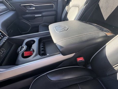 Used 2021 RAM 1500 Laramie image 37