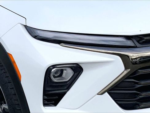 Used 2024 Chevrolet TrailBlazer ACTIV w/ Driver Confidence Package FWD image 24