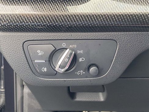 Used 2019 Audi SQ5 Premium Plus w/ Premium Plus Package image 18