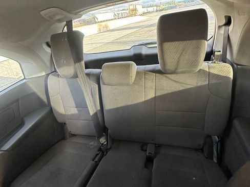 Used 2016 Honda Odyssey SE image 12