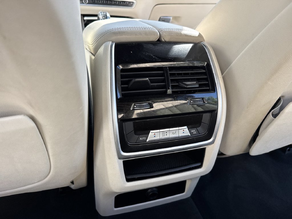 Used 2022 BMW X5 sDrive40i w/ M Sport Package RWD image 37