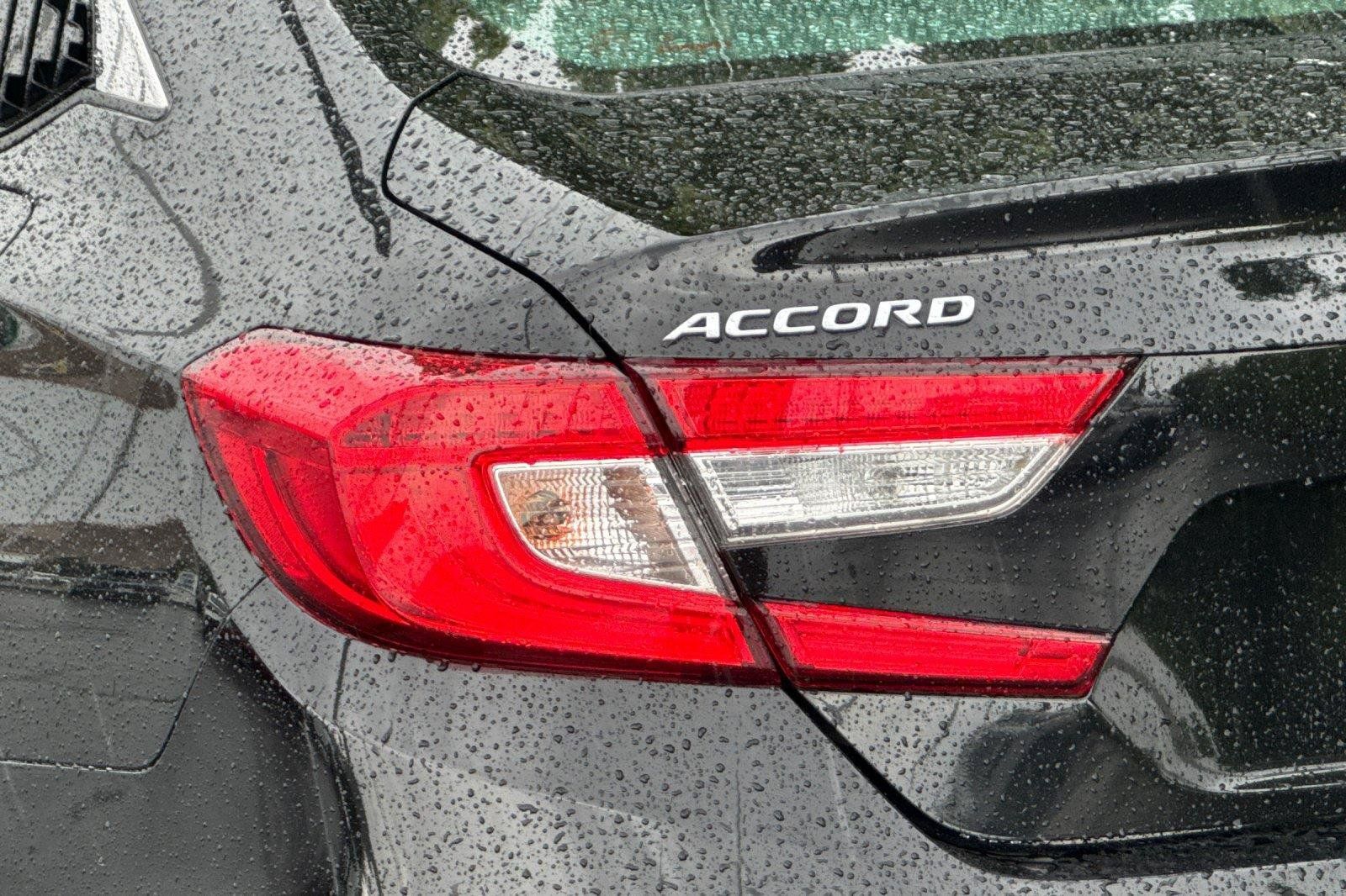 Used 2021 Honda Accord Hybrid image 25