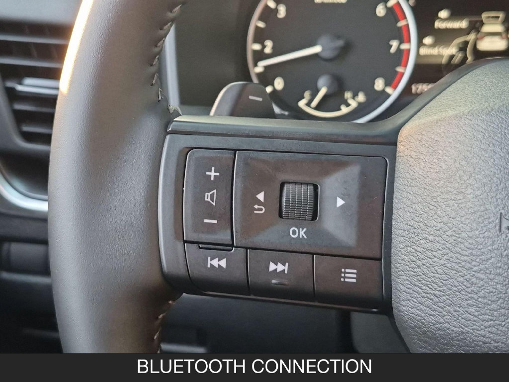 Certified 2026 Nissan Rogue SV AWD/4WD image 16