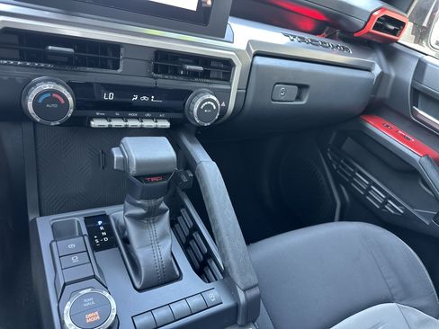 Used 2024 Toyota Tacoma TRD Sport RWD image 19